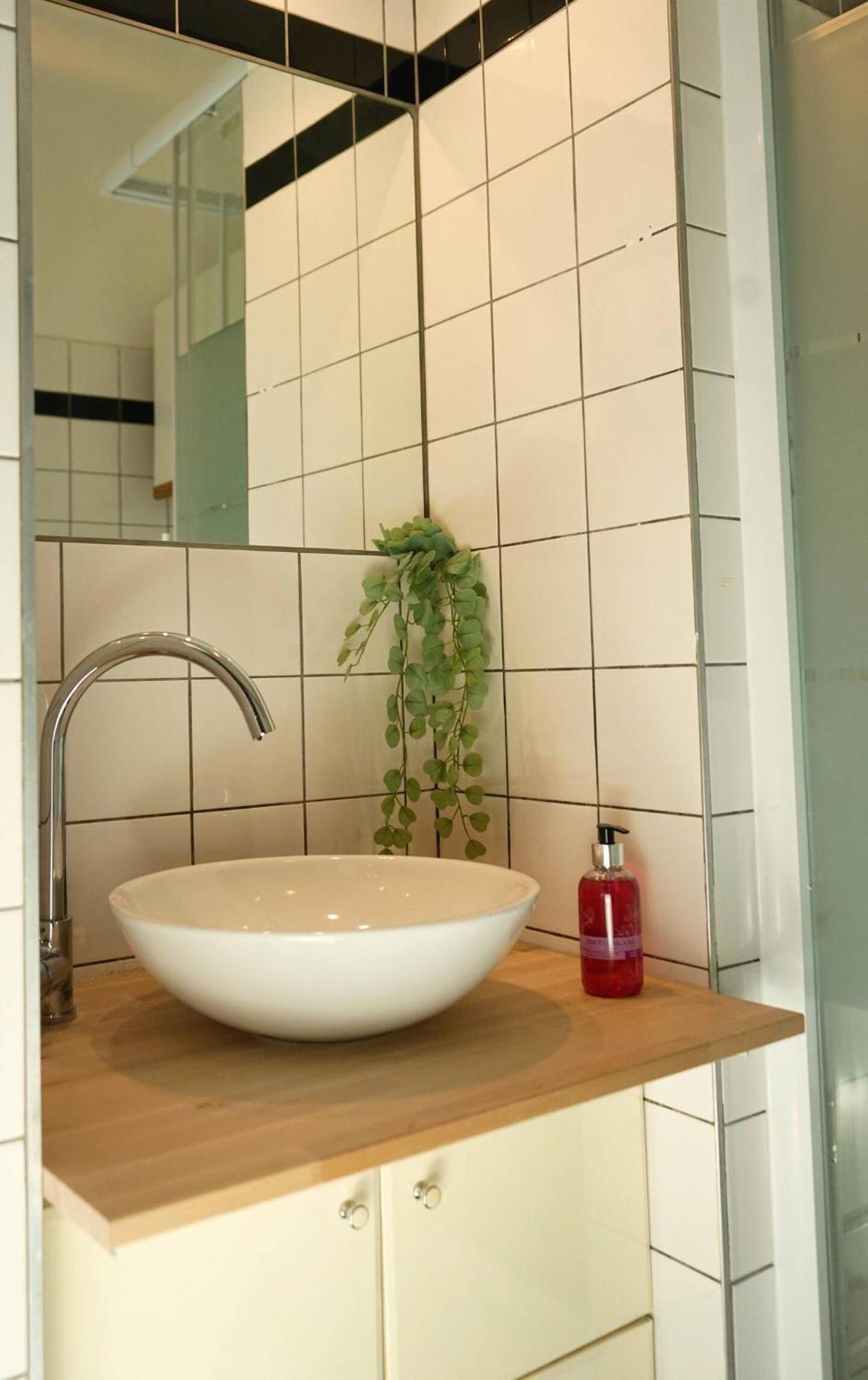 Beautiful Apartments Near Hauptbahnhof ウィーン エクステリア 写真